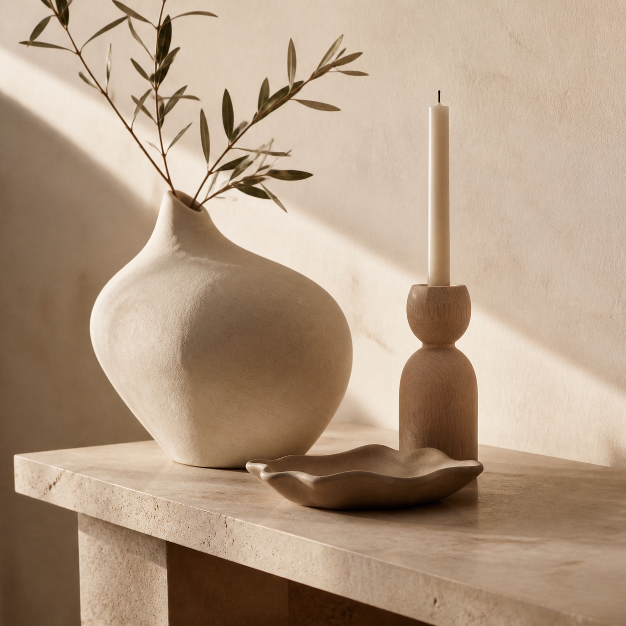 Objets sculpturaux en céramique et bois Maison Morgélia