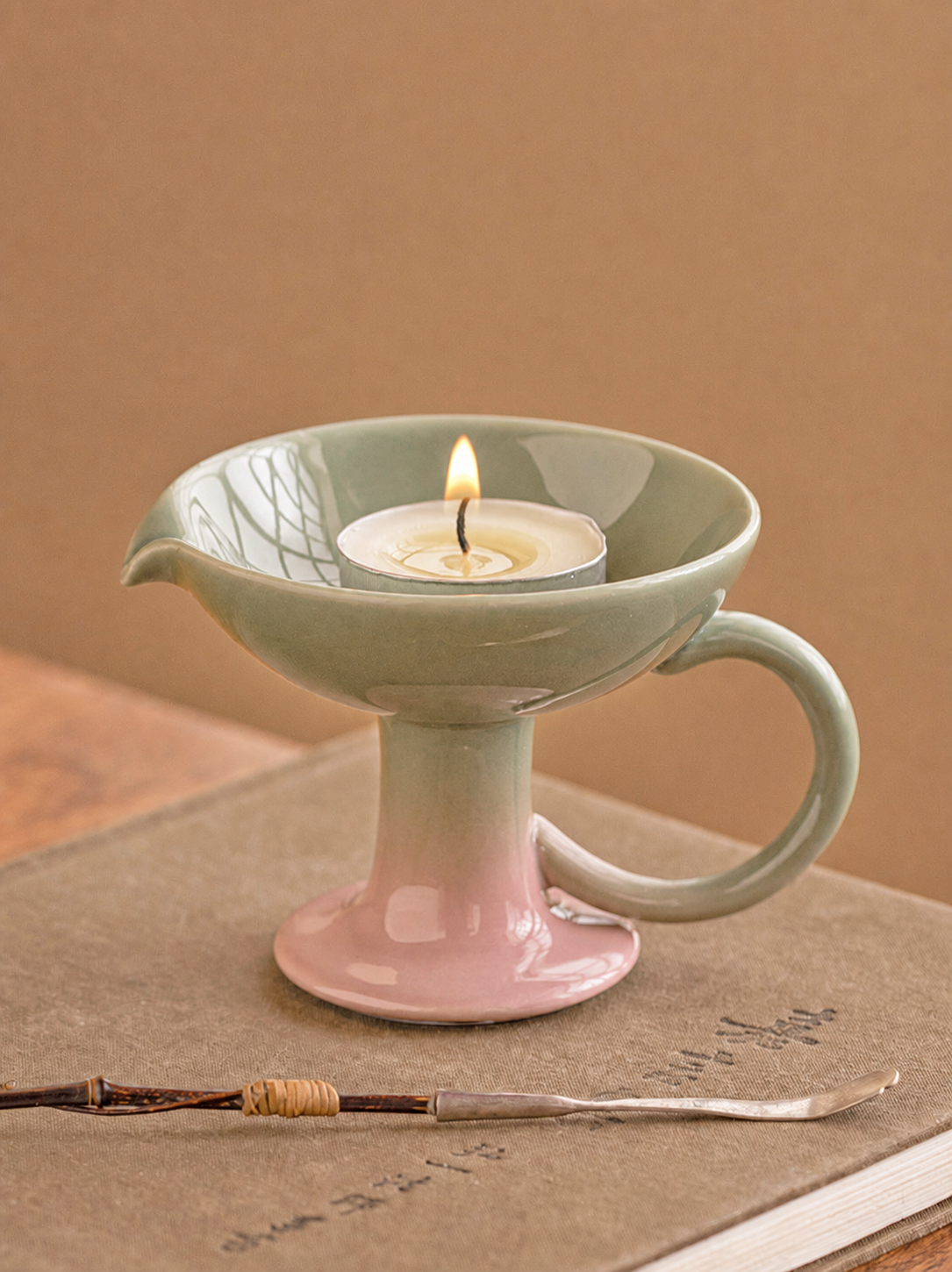 Bougeoir à anse en céramique — Dégradé vert-rose