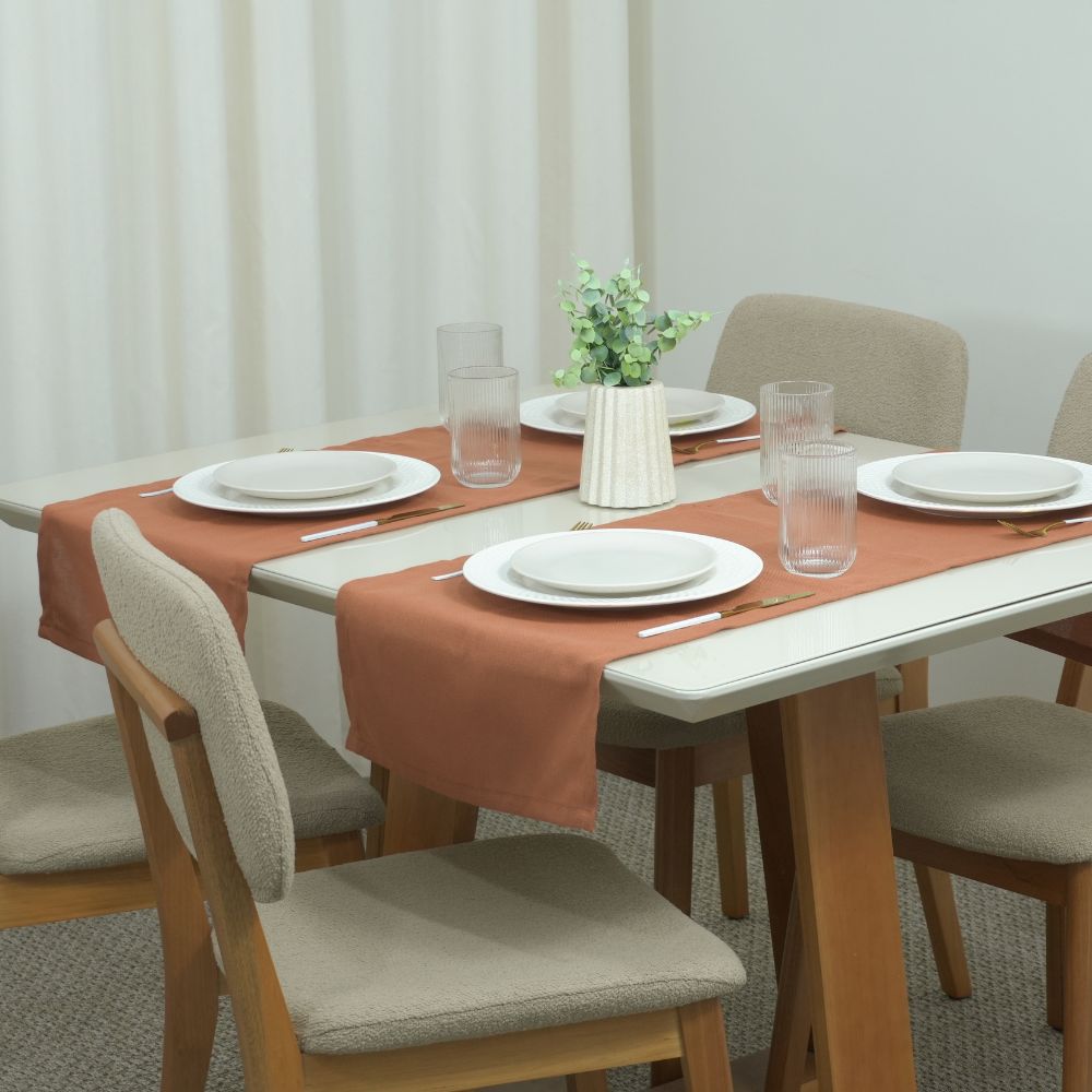 Finition du chemin de table